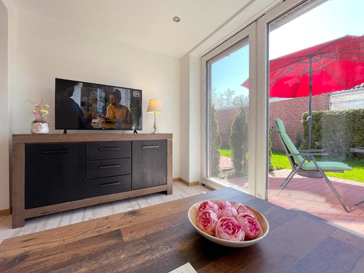 Marions Apartments Greetsiel Esterno foto